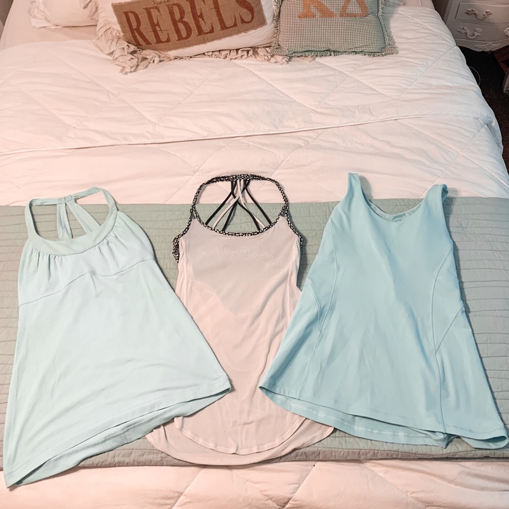 LULU LEMON LOT OF 3 TANK BUILT IN SPORTS BRA